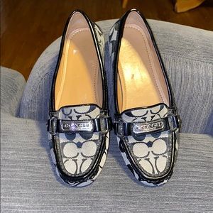 Coach flats